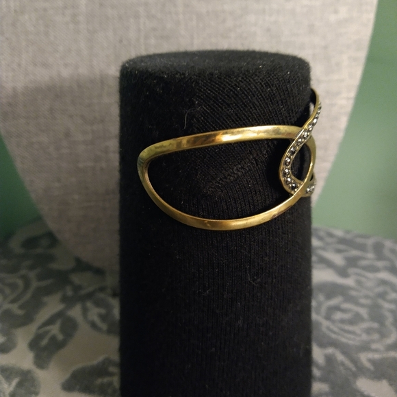 Paparazzi Never a Dull Moment brass bracelet - Picture 5 of 13